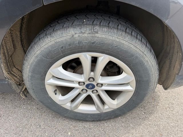 Used 2019 Magnetic Metallic Ford SEL image 8