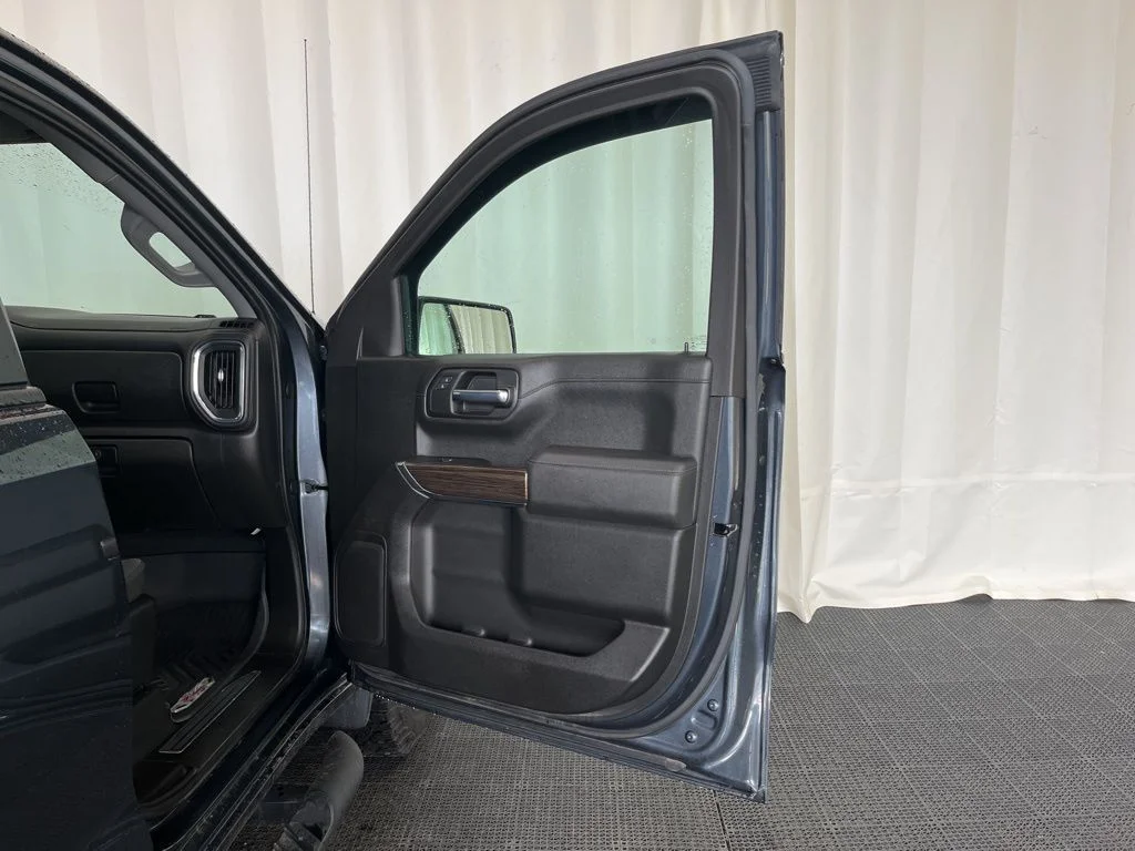 Used 2021 Gray Chevrolet LT Trail Boss image 17