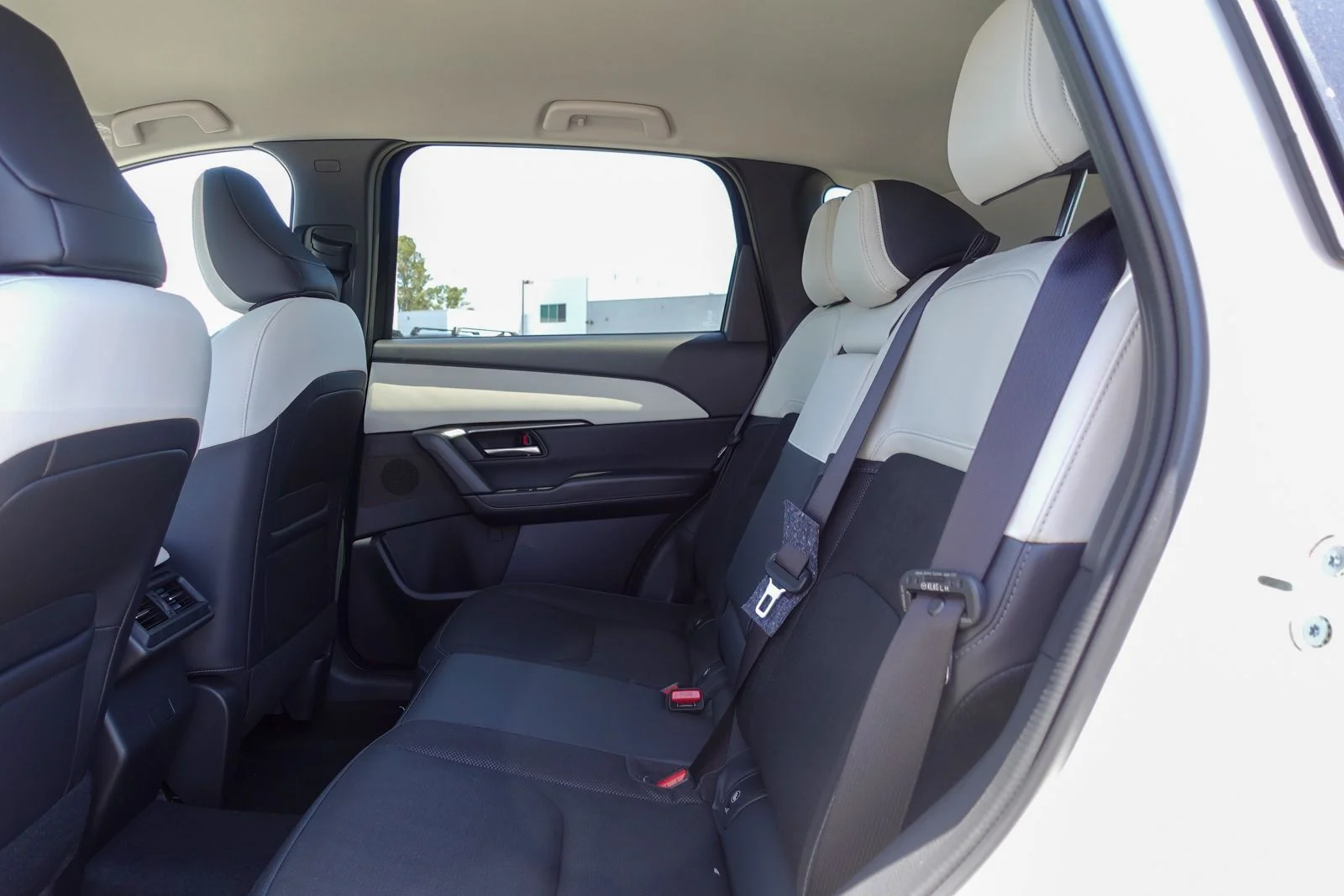 New 2026 Rhodium White Metallic Mazda 2.5 S Preferred image 13