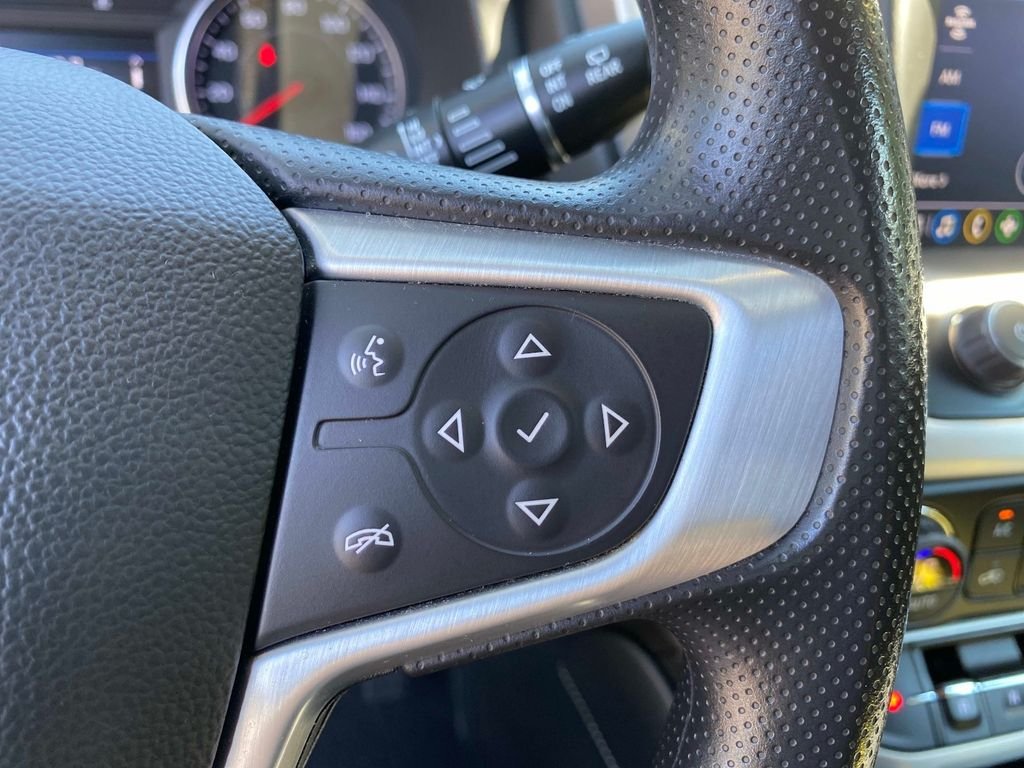 Used 2023 Silver GMC SLE image 20