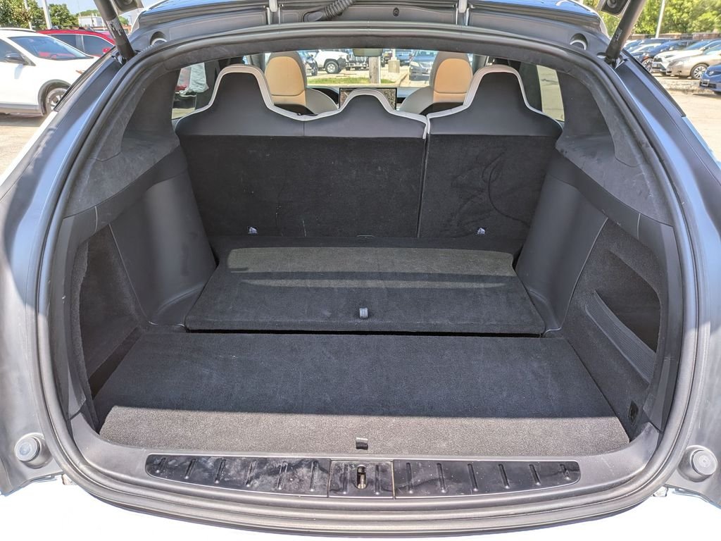 Used 2023 White Tesla Standard Range image 26