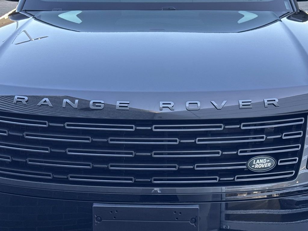 Certified Used 2024 Santorini Black Metallic Land Rover SE image 10