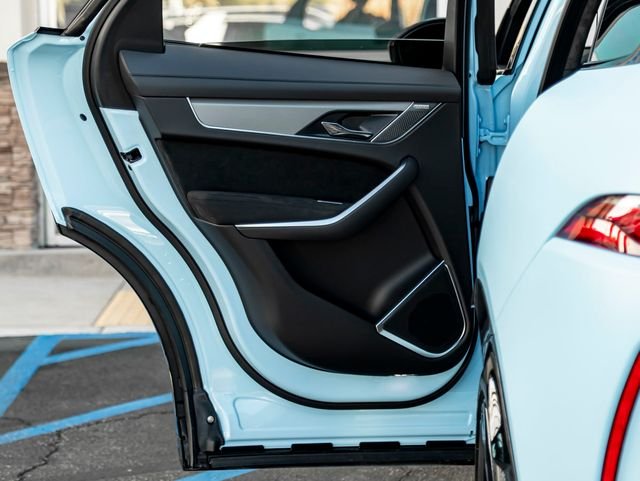 2026 Jaguar F-Pace SVR - Photo 25