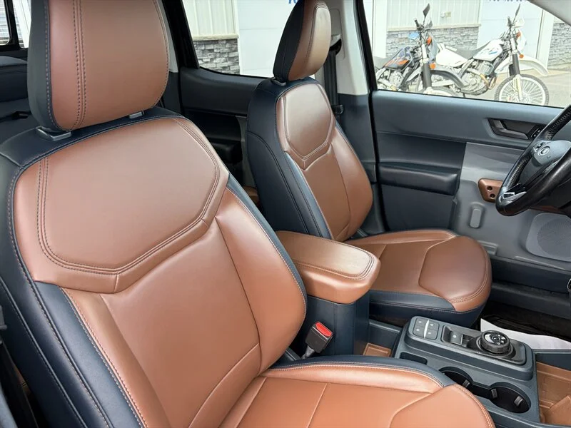 Used 2022 Black Ford Lariat image 7