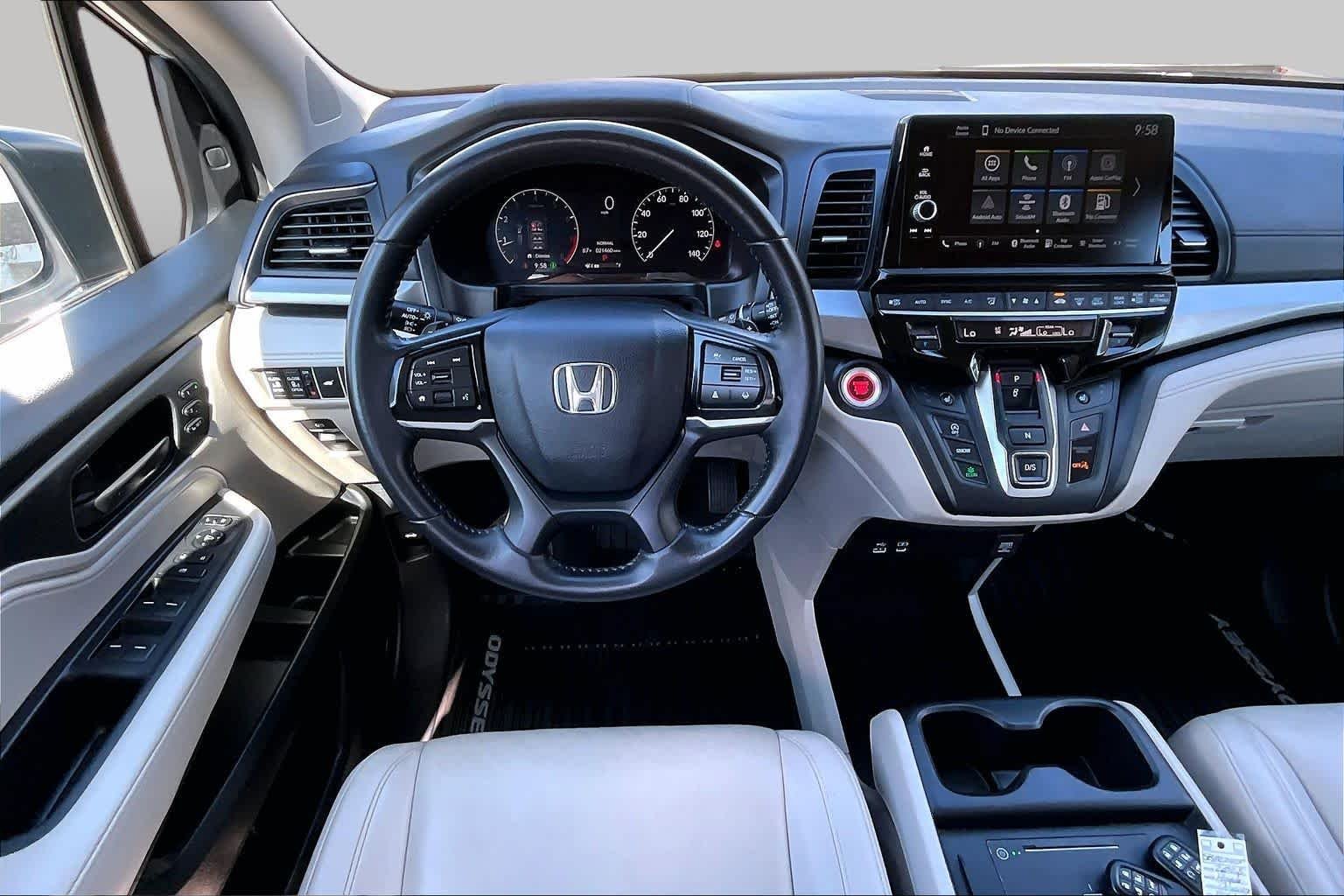 Certified Used 2025 Platinum White Pearl Honda EX-L image 6