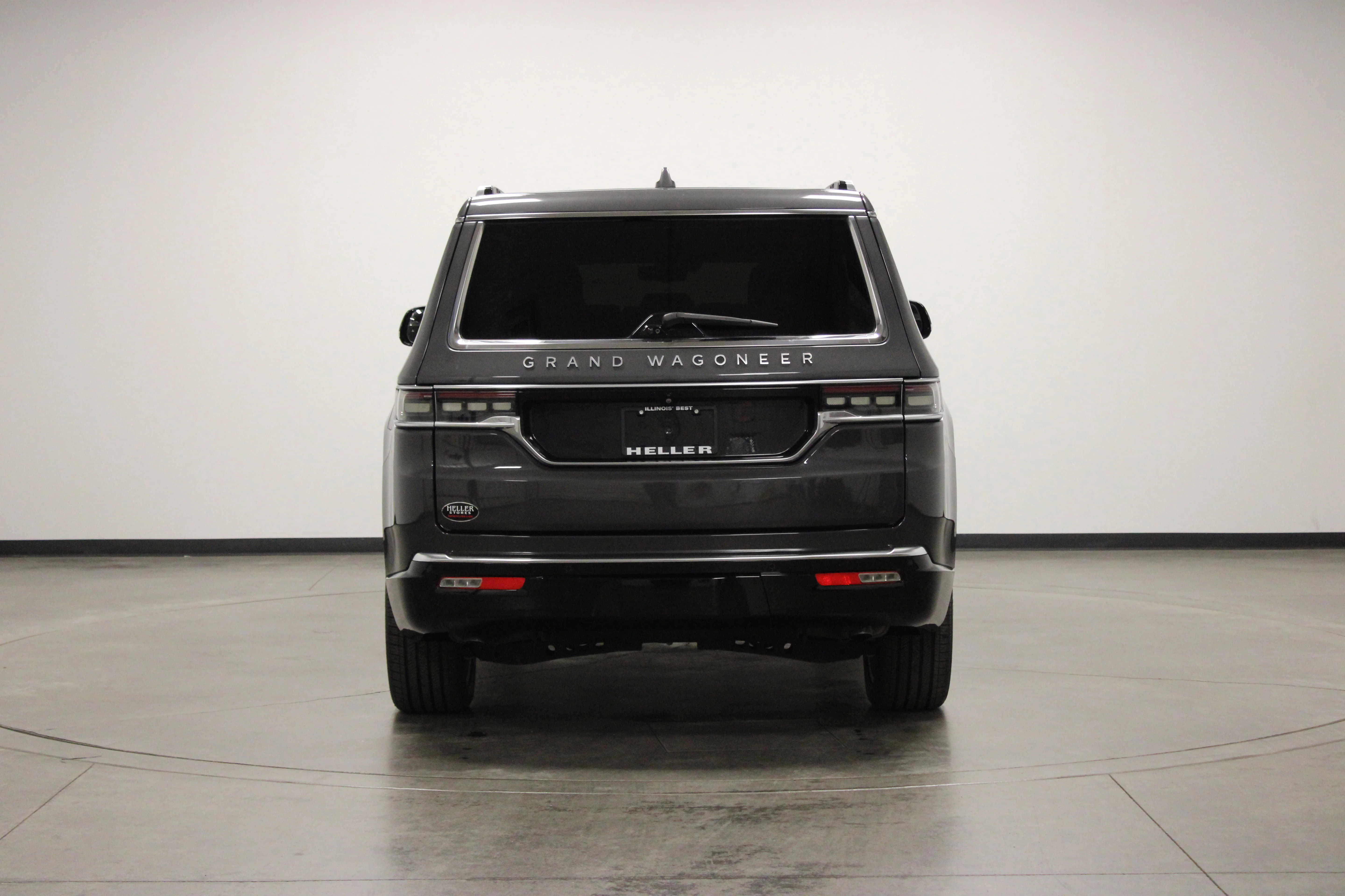 Used 2022 Baltic Gray Metallic Clearcoat Jeep Series II image 7