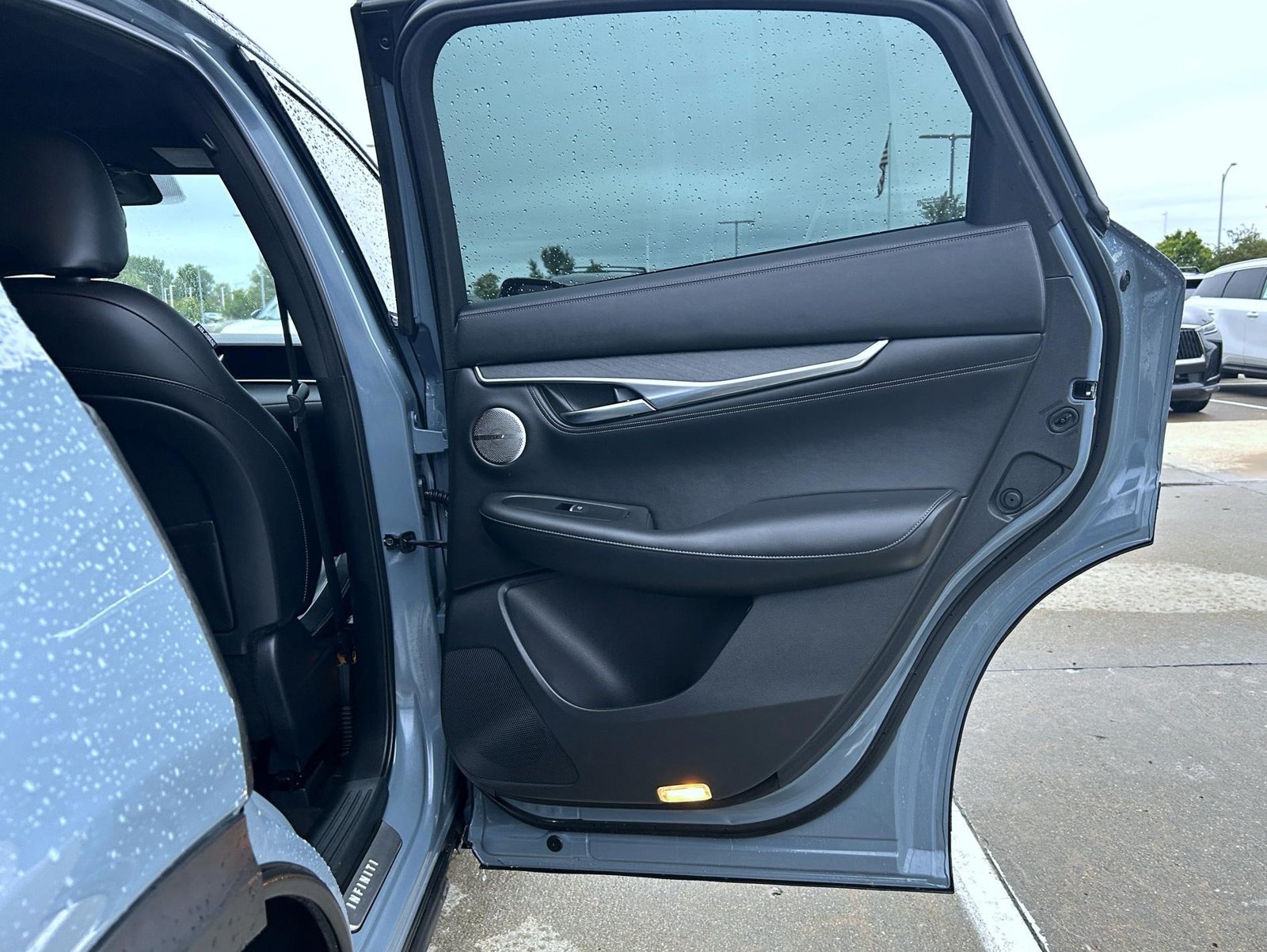 Used 2023 Gray INFINITI SENSORY image 17