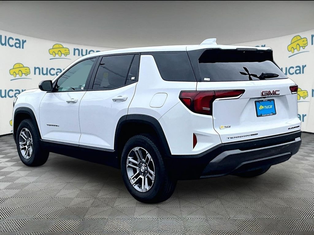Used 2026 White GMC Elevation image 4