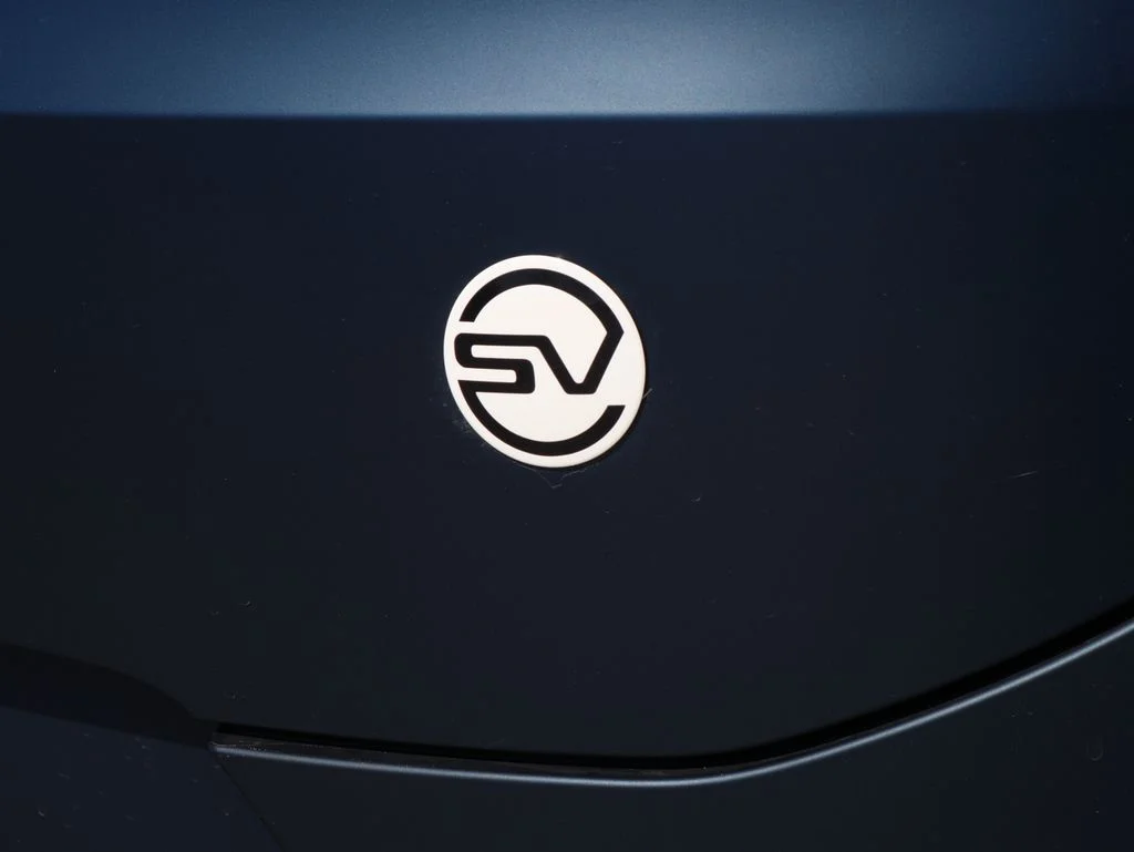 Certified Used 2025 Blue Nebula in Matte Land Rover SV Edition Two image 14