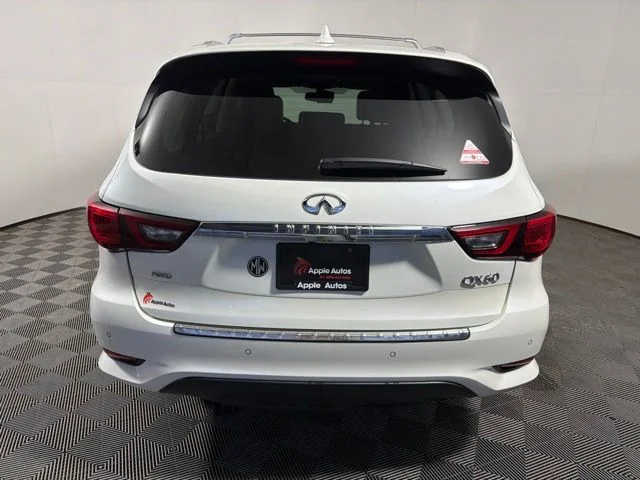 Certified Used 2019 White INFINITI LUXE image 8