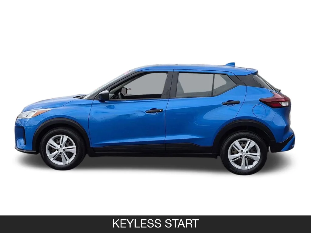Used 2024 Blue Nissan S image 5