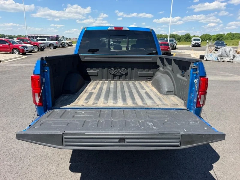 Certified Used 2019 Velocity Blue Metallic Ford XLT image 7