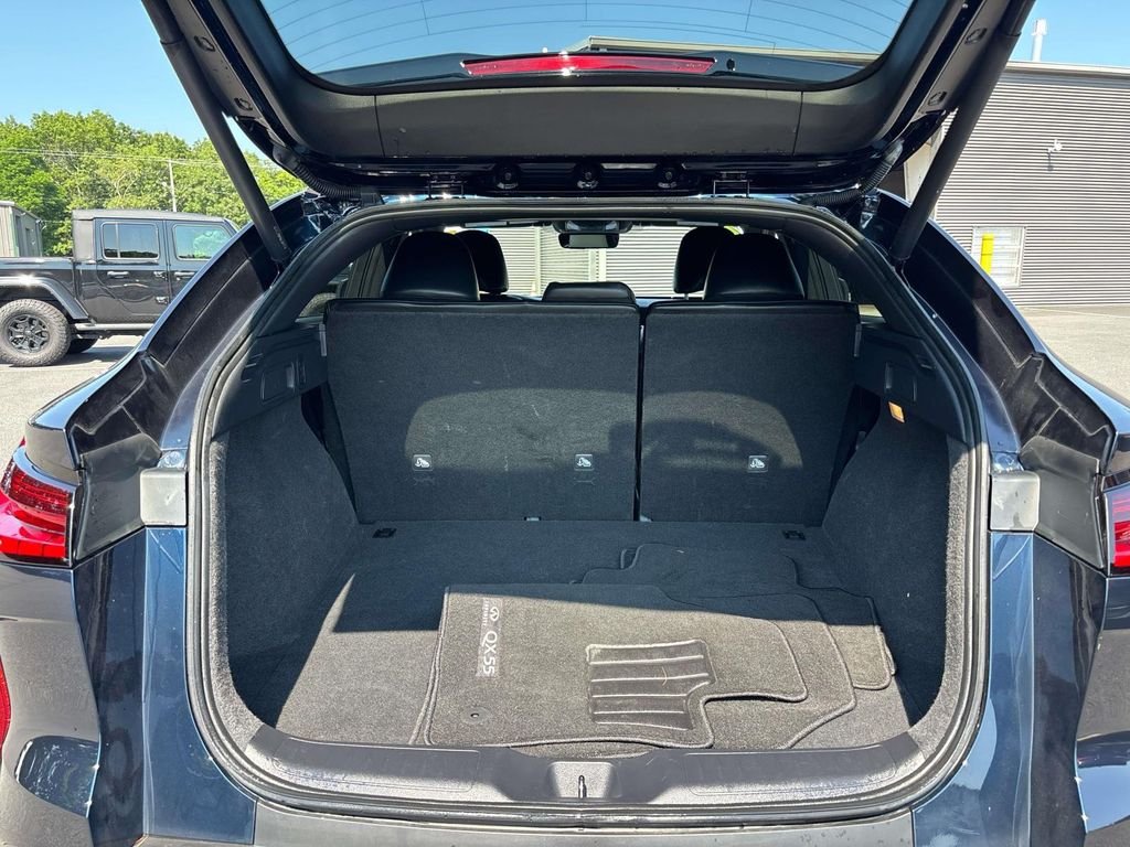 Certified Used 2025 Blue INFINITI LUXE image 13