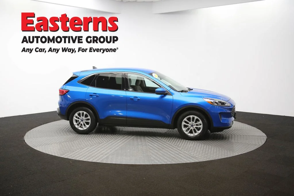 Used 2020 Blue Ford SE image 45