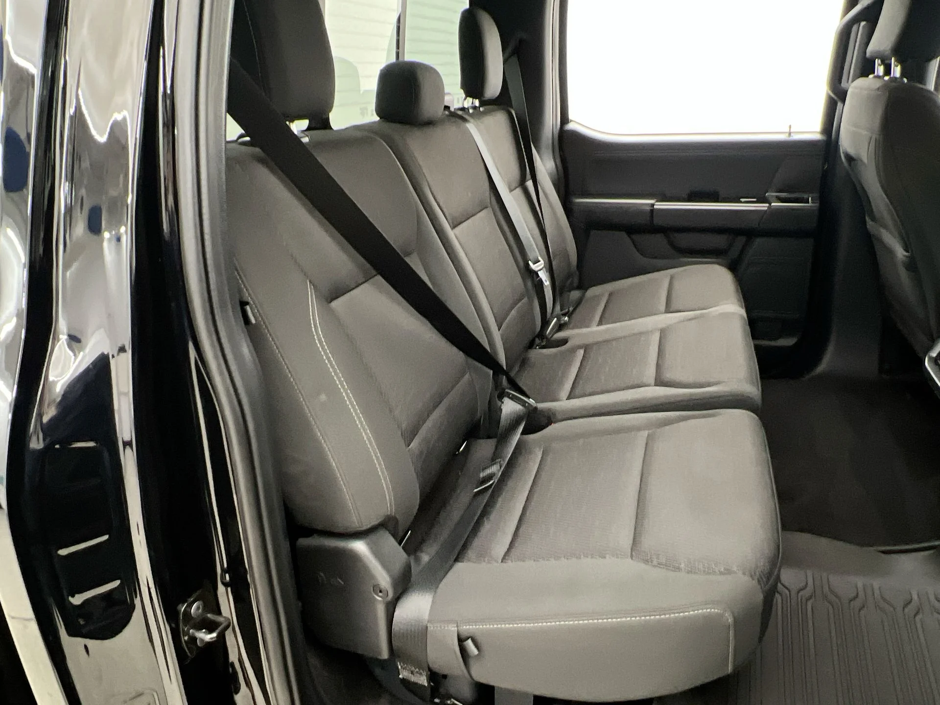 Used 2024 Black Ford XLT image 17