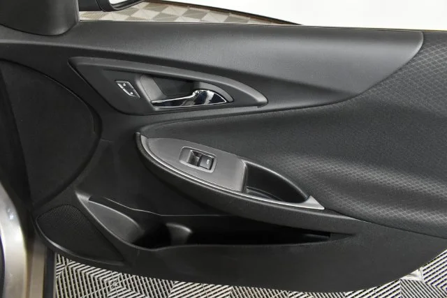Used 2022 Gray Chevrolet LS image 33