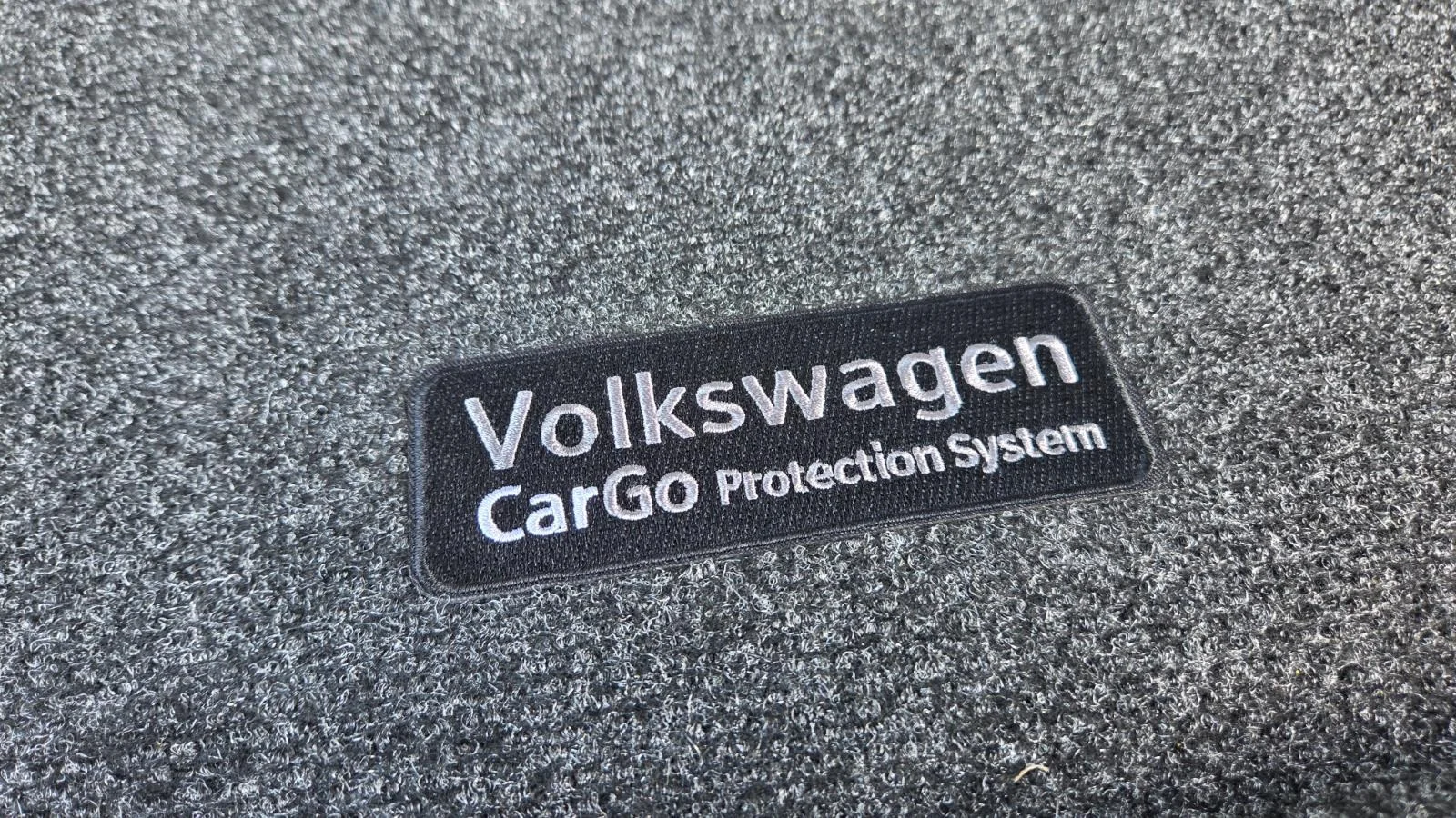 New 2026 Platinum Gray Metallic Volkswagen SE image 56