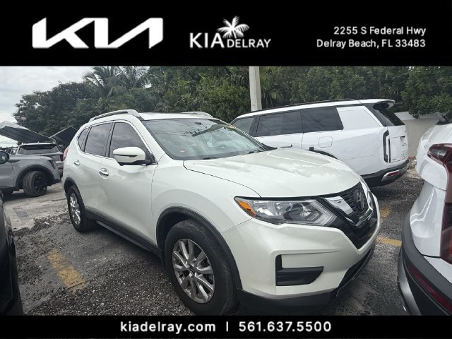 Used 2018 White Nissan SV image 6