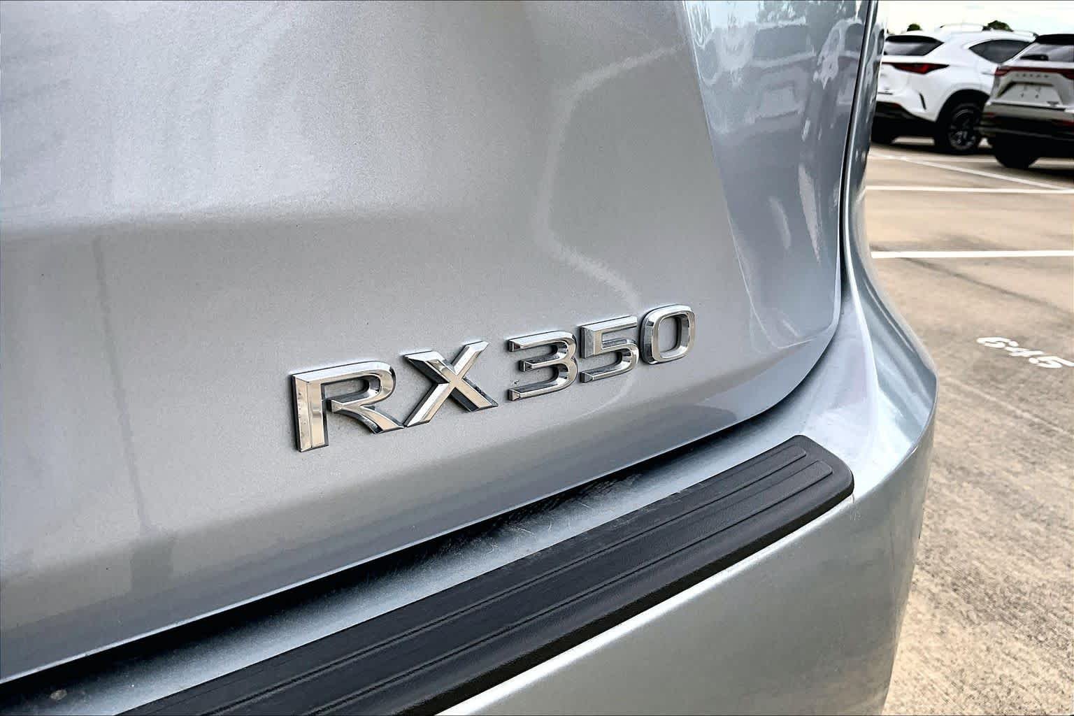 Certified Used 2022 IRIDIUM Lexus  image 9