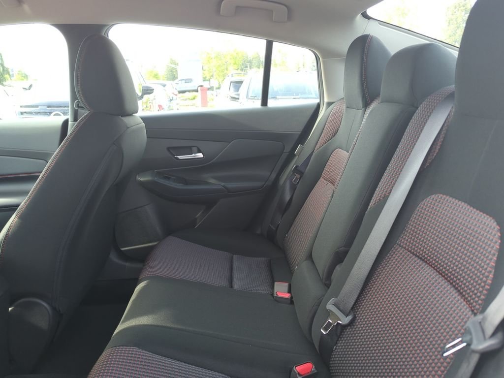 New 2026 Atlantic Gray Metallic / Super Black Two-tone Nissan SR image 18