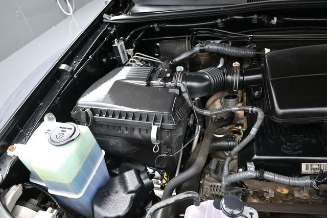 Used 2013 Black Toyota Base image 33