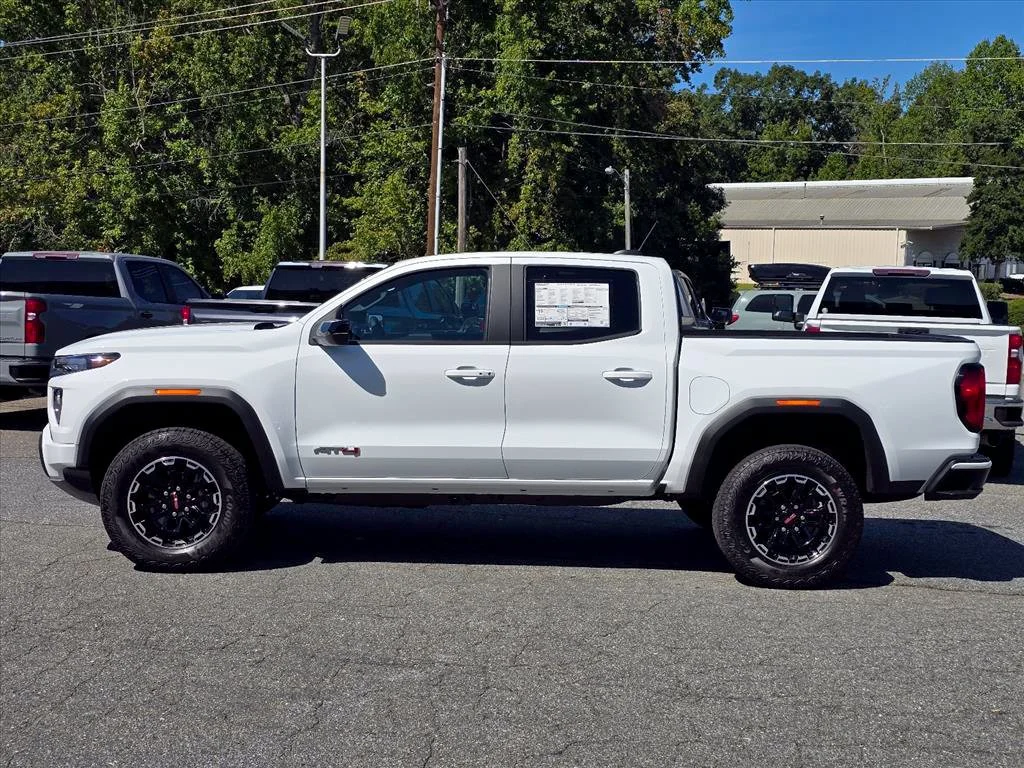 New 2026 Summit White GMC AT4 image 5