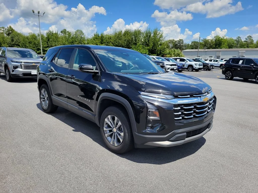 Used 2025 Mosaic Black Metallic Chevrolet LT image 7
