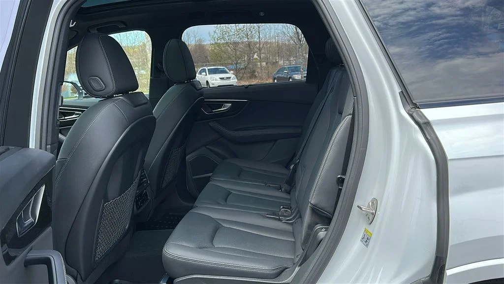 Used 2025 White Audi 55 Premium Plus image 21