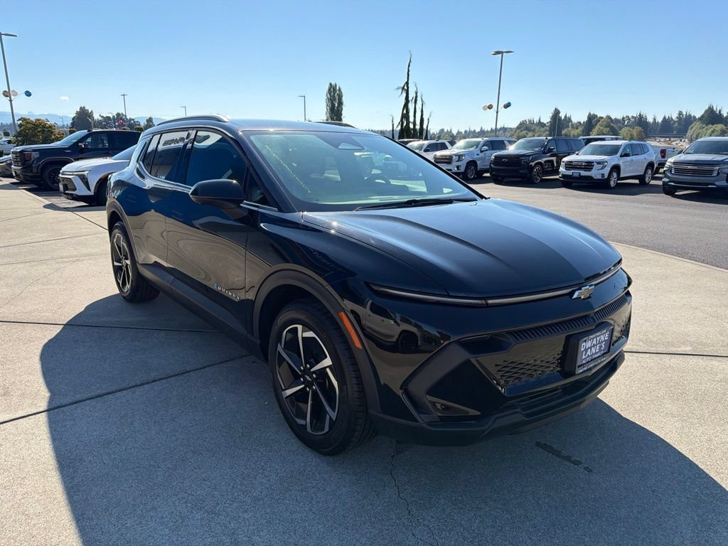 2026 Chevrolet Equinox EV 2LT - Photo 8