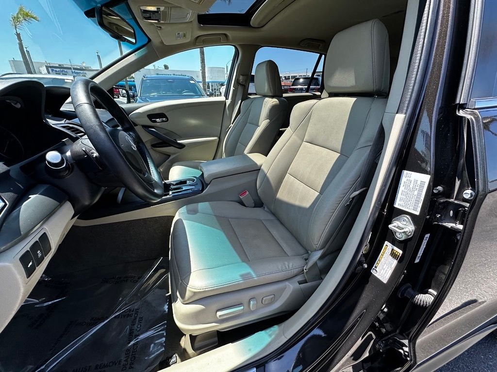 Used 2018  Acura Technology Package image 23