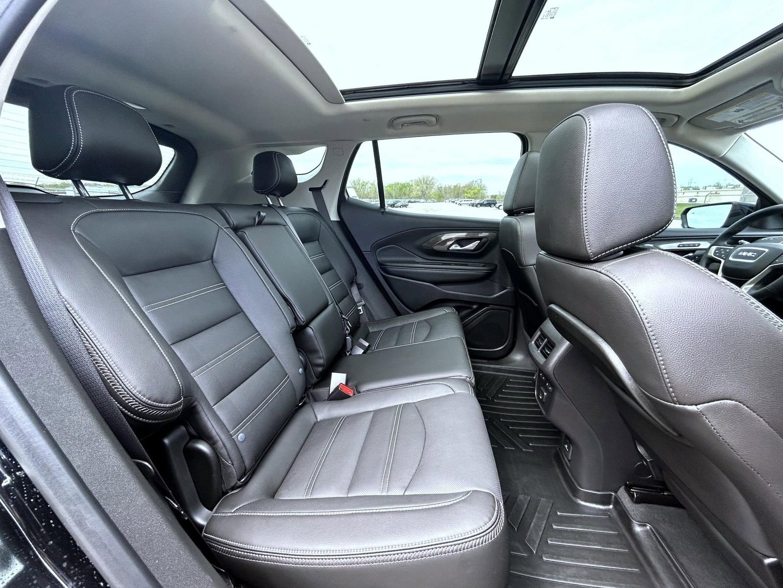 2024 GMC Terrain Denali - Photo 18