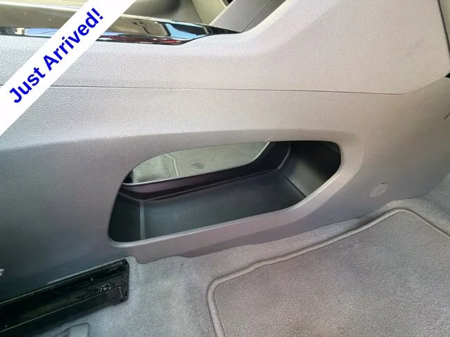 Used 2023 White Chevrolet Premier image 31