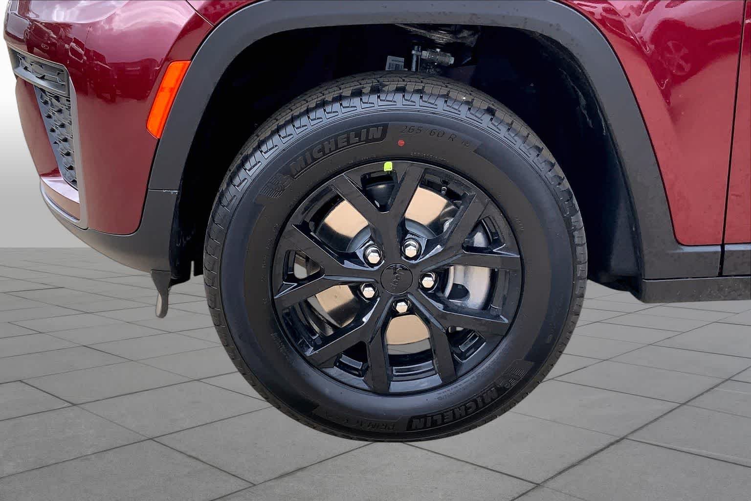 New 2026 Velvet Red Pearlcoat Jeep Laredo Altitude image 11