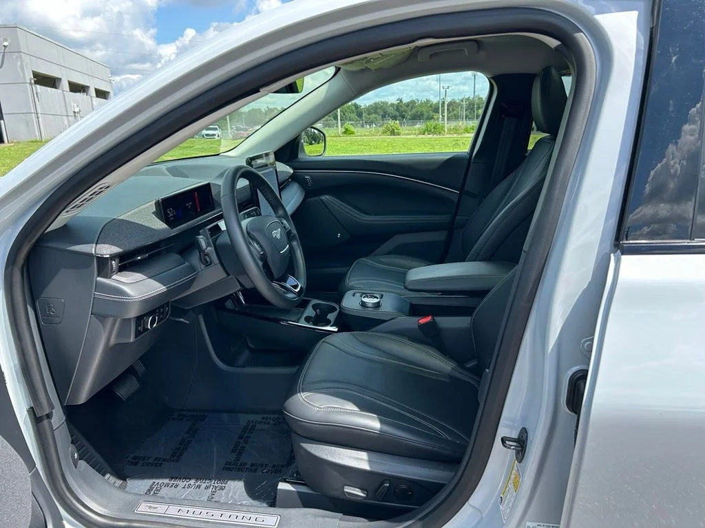 Certified Used 2023 White Metallic Ford Premium image 15