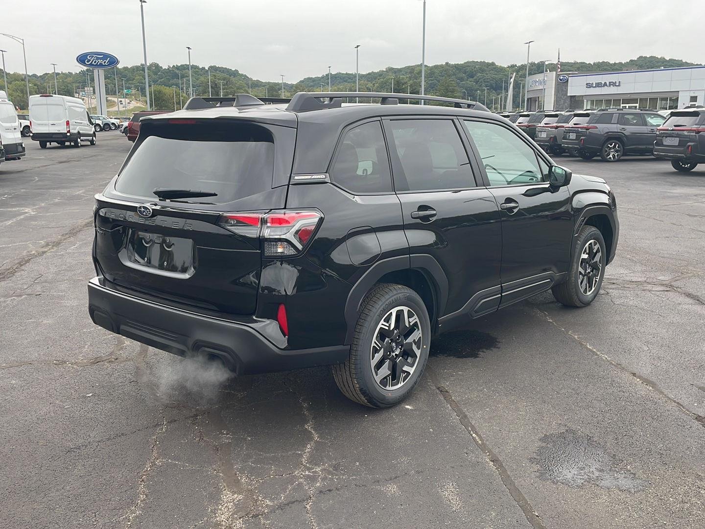 New 2026 CRYSTAL BLACK SILICA Subaru Premium image 5