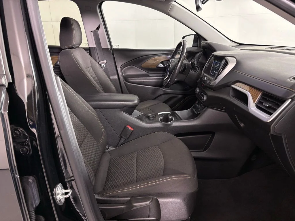 Used 2019 Black GMC SLE image 40
