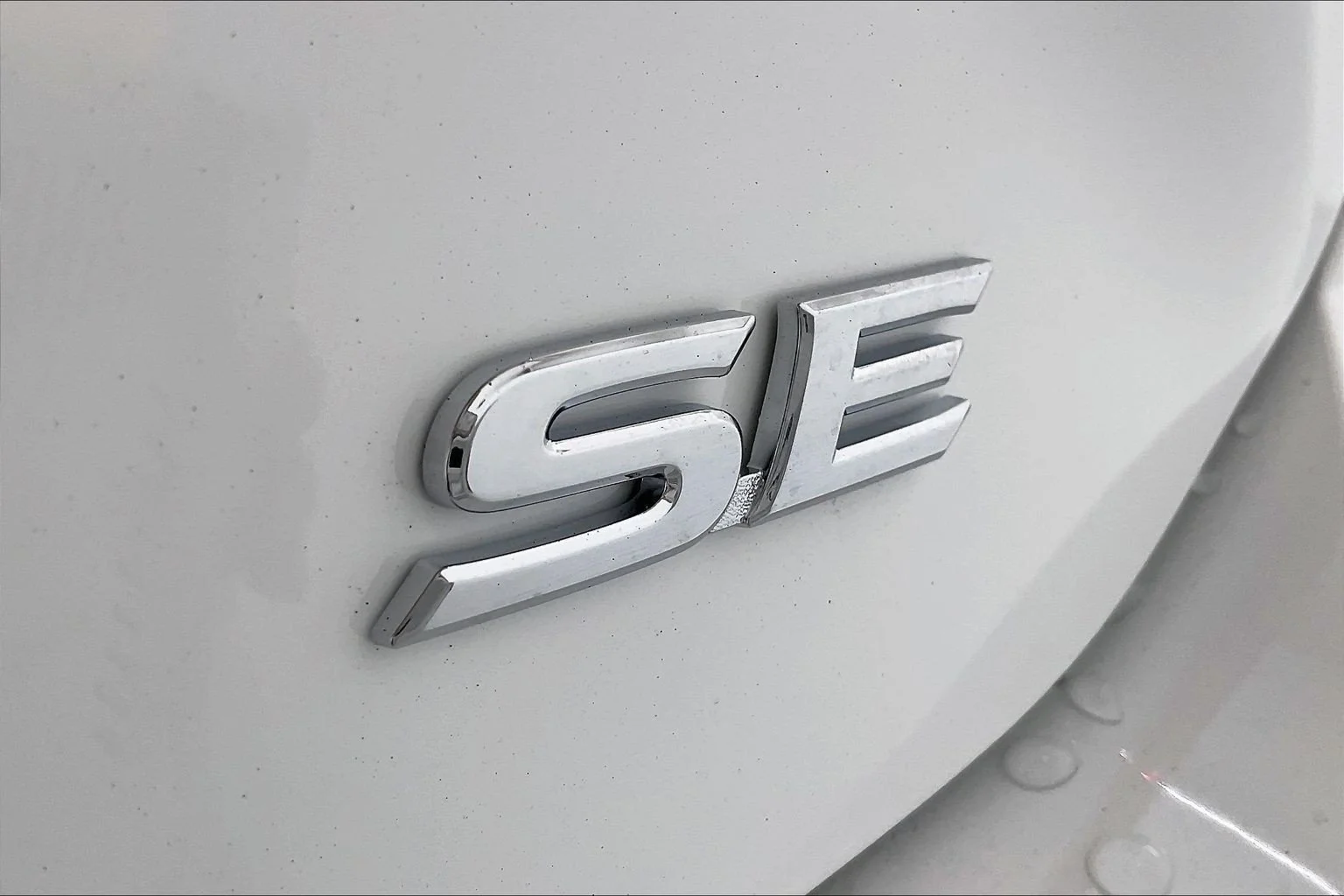 New 2026 Ice Cap Toyota SE image 16
