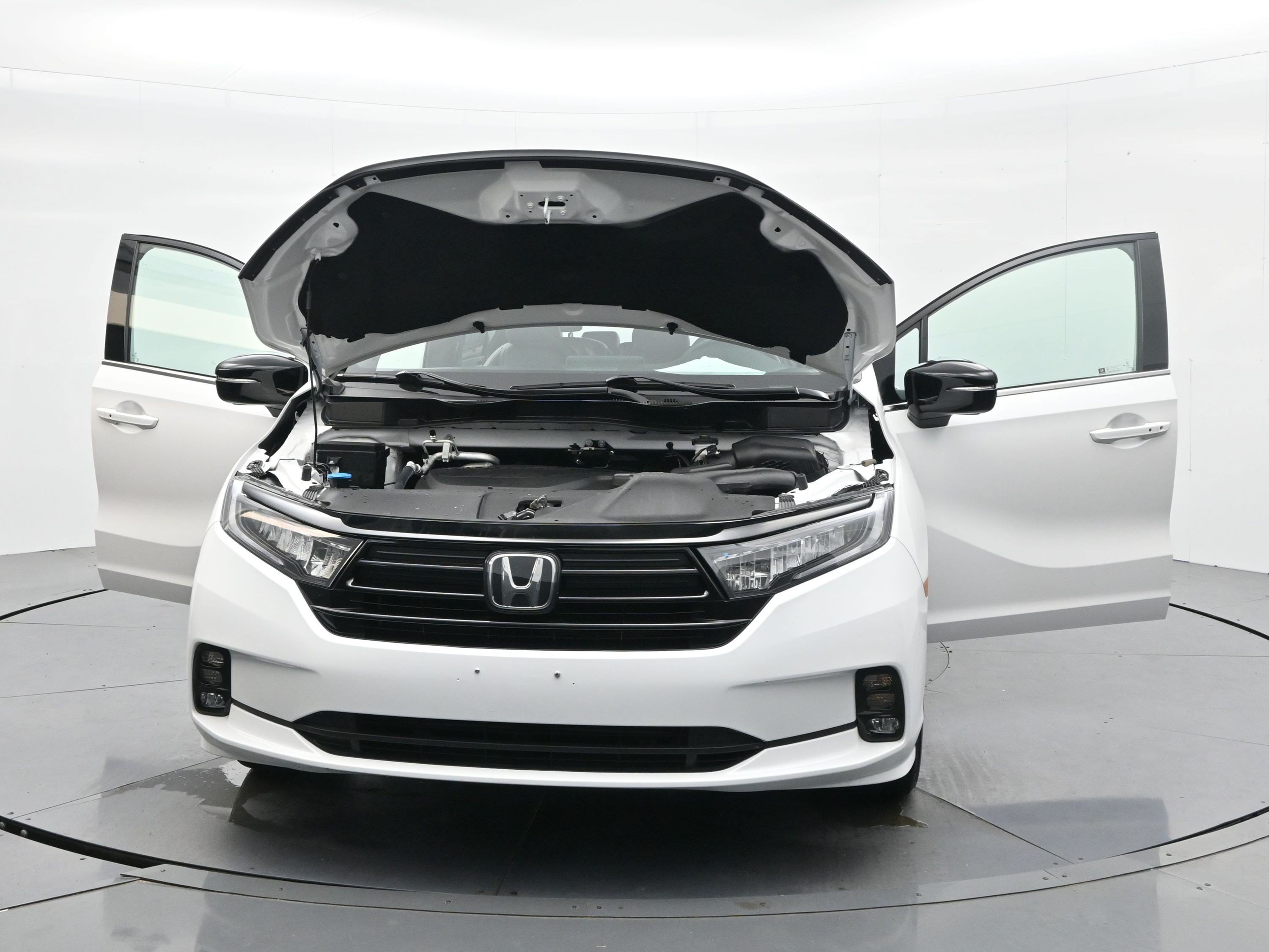 Used 2024 White Honda Sport image 35