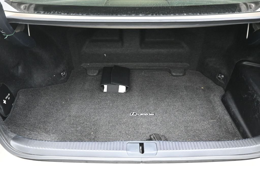 Used 2014 Beige Lexus 300h image 23