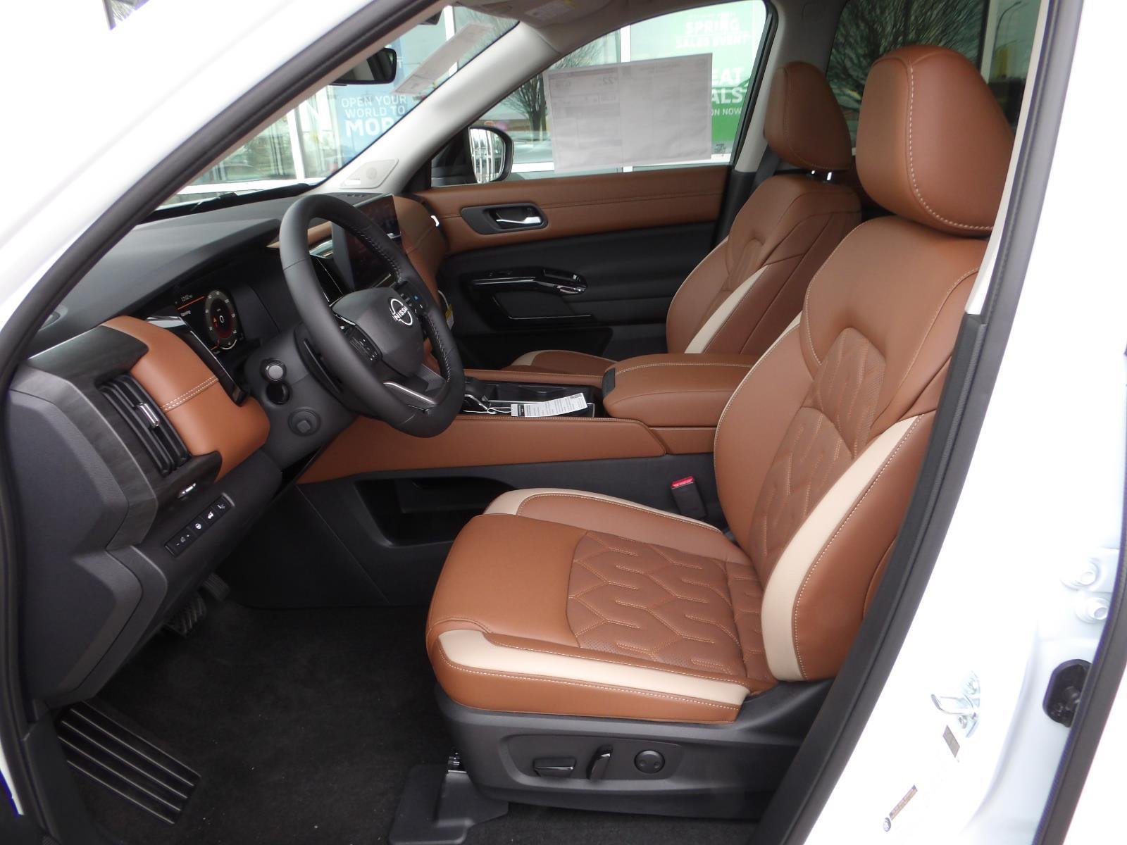 New 2026 Everest White Pearl Tricoat Nissan Platinum image 16