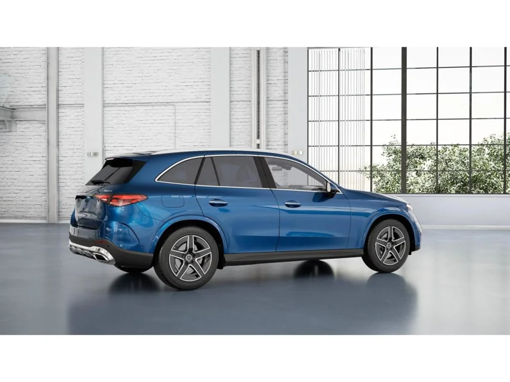 New 2027 Blue Mercedes-Benz GLC 300 image 19