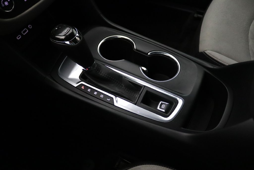 2020 Chevrolet Equinox LS - Photo 28