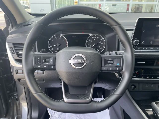 2025 Nissan Rogue SV - Photo 19