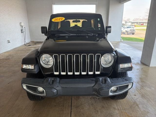 Used 2019 Black Jeep Unlimited Sahara image 7