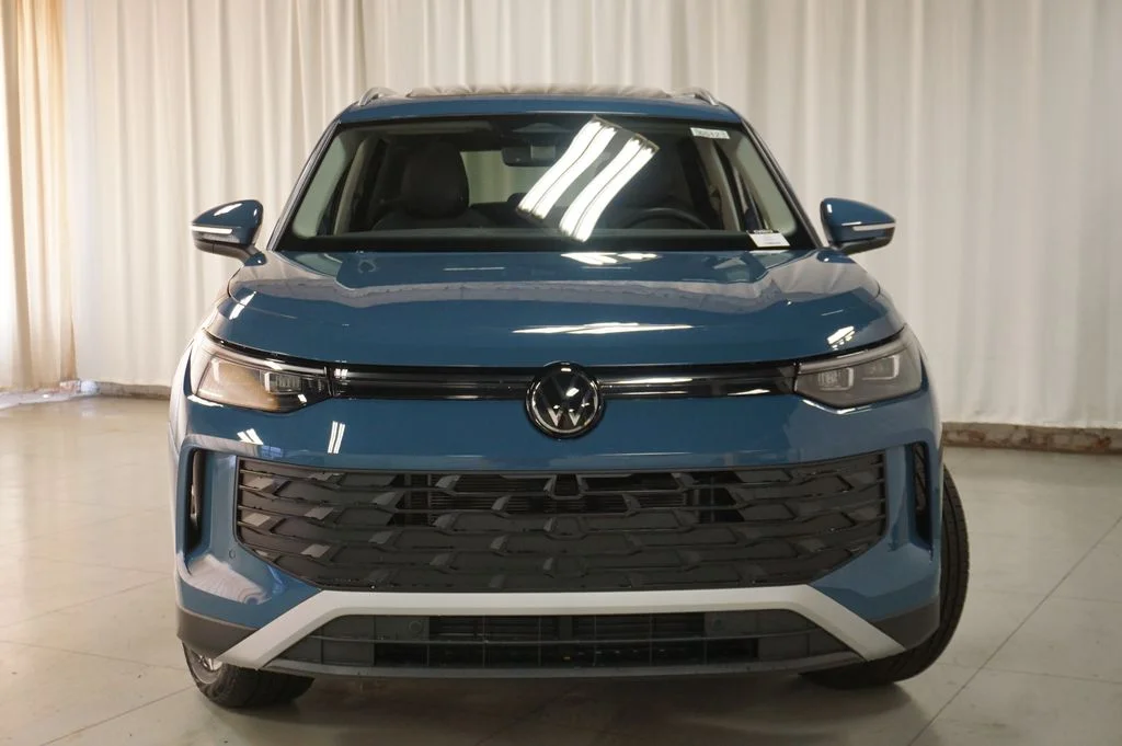 New 2026 Blue Volkswagen 2.0T SE image 5