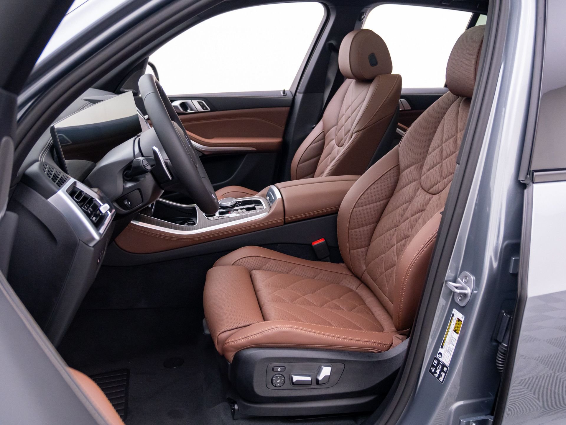 New 2026 Skyscraper Grey Metallic BMW xDrive40i image 17