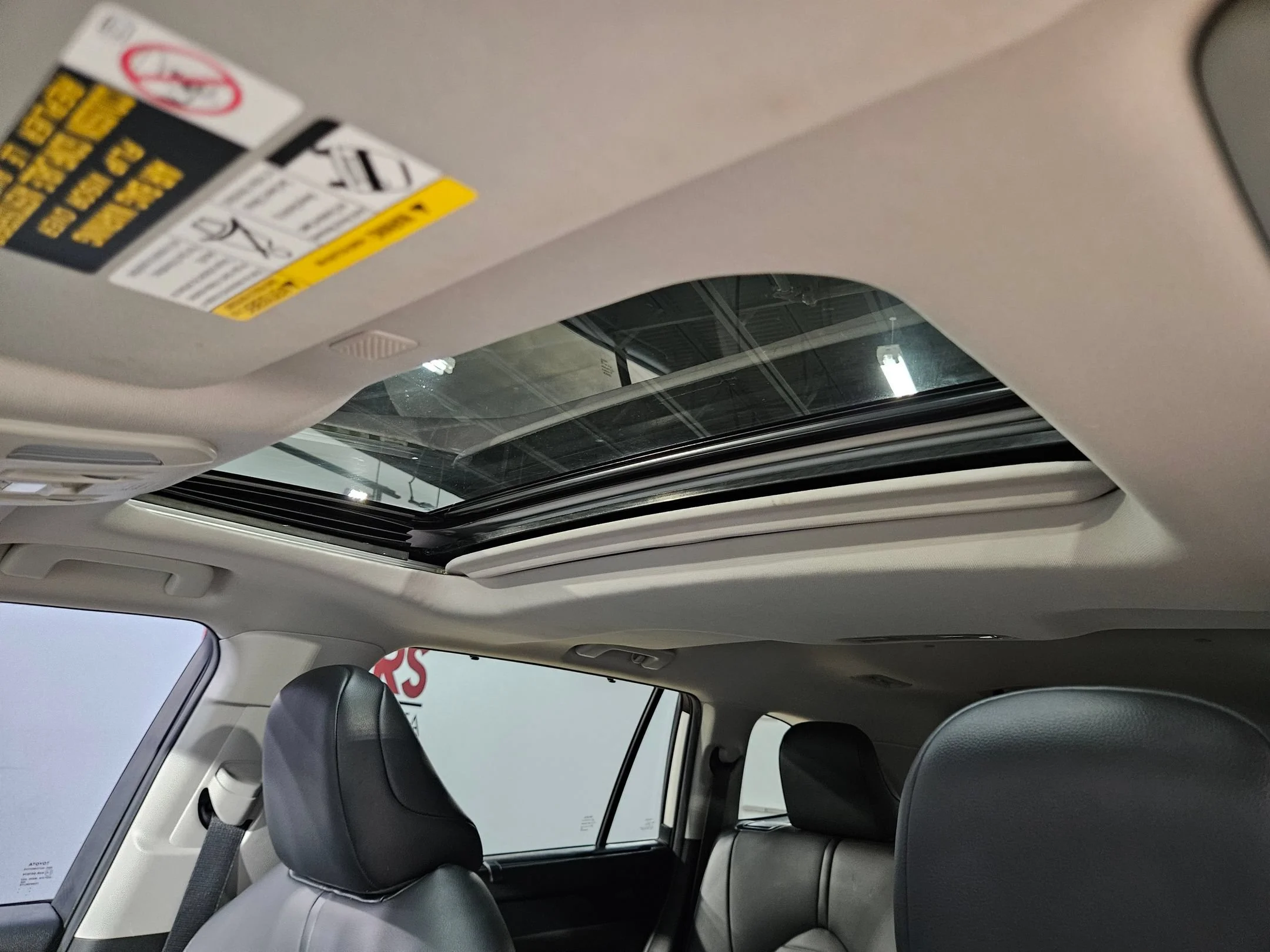 Used 2021 Blizzard Pearl Toyota XLE image 25