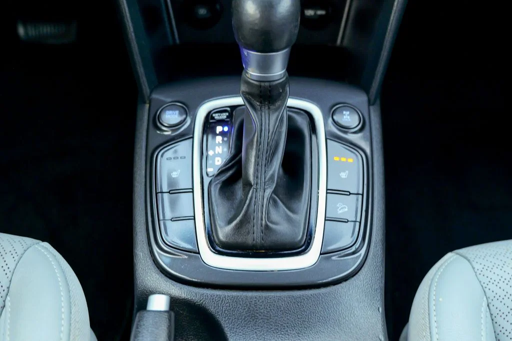 Used 2019 Sonic Silver Hyundai Limited image 48