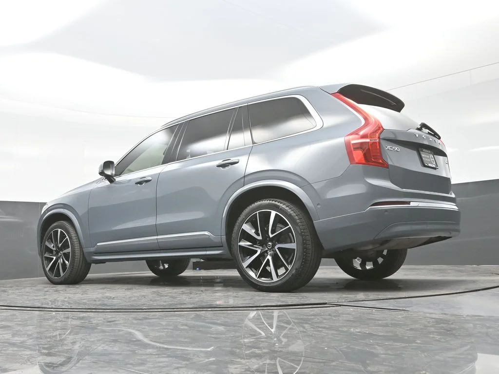 Certified Used 2023 Thunder Grey Volvo Plus image 32
