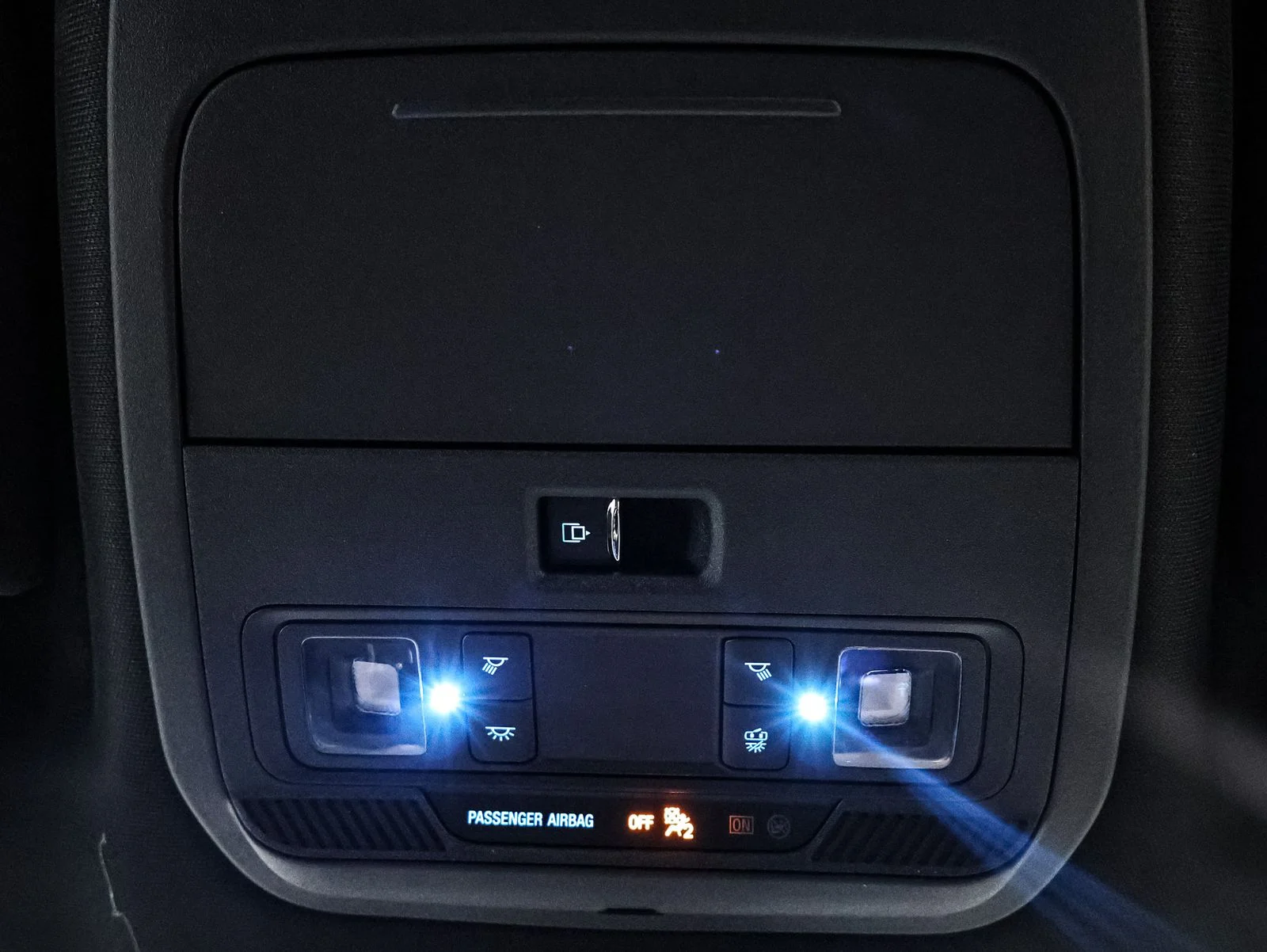 New 2026 Agate Black Metallic Ford XLT image 33